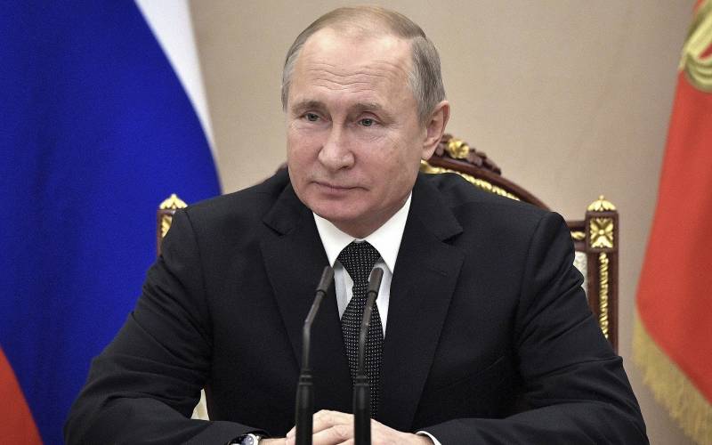 Russia dislikes arms race but has to protect itself: Putin