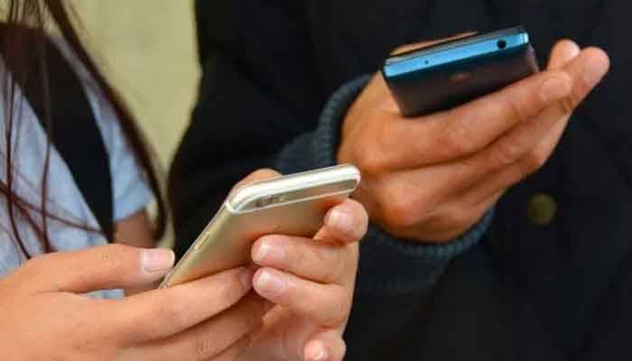SC suspends additional taxes on mobile cards