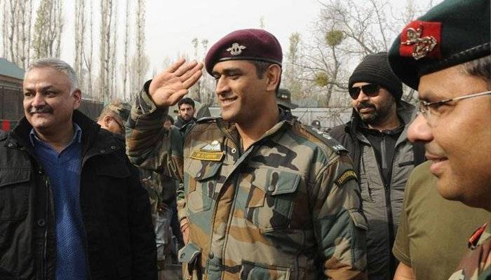 Lieutenant Colonel MS Dhoni to manhunt Kashmiri freedom fighters along Indian Army in Occupied Kashmir