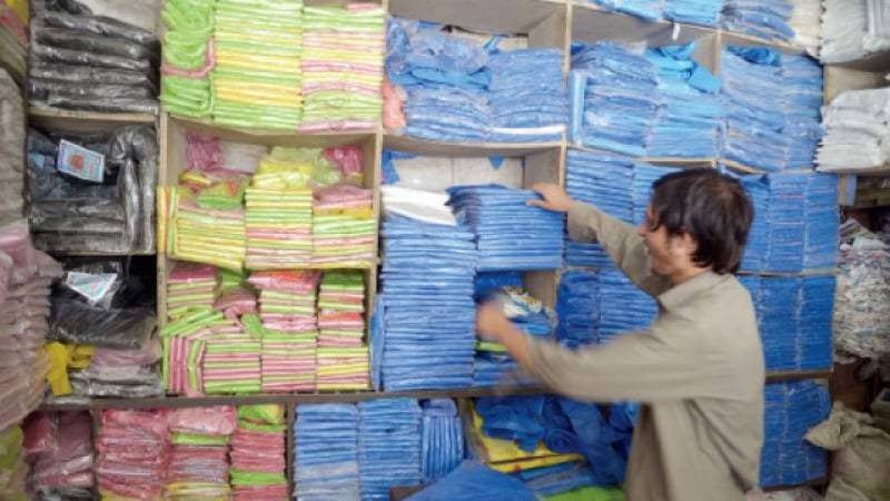 Sindh govt bans use of plastic, polythene bags in province