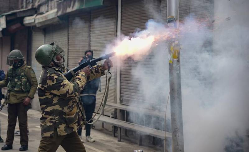 Curfew and Lockdown in Occupied Kashmir enters the sixth consecutive day