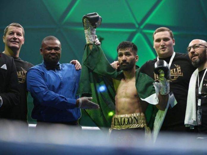 Pakistani Boxer Mohammad Waseem stuns world with his 62 seconds knockout game