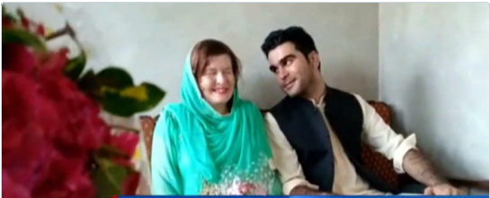 American girl comes to Pakistan, converts to Islam and marries her Facebook friend