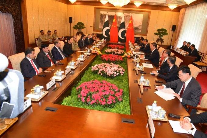 Chinese President Xi Jinping gives a loud and clear message to Pakistan Civil and Military leadership