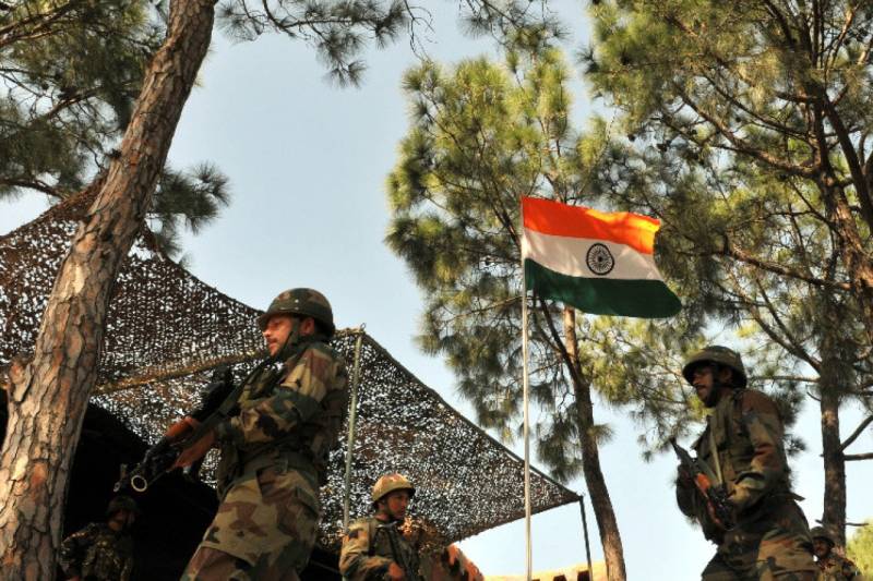 Indian Military Officer arrested over leaking secret defence information to Pakistani agencies: Indian media report