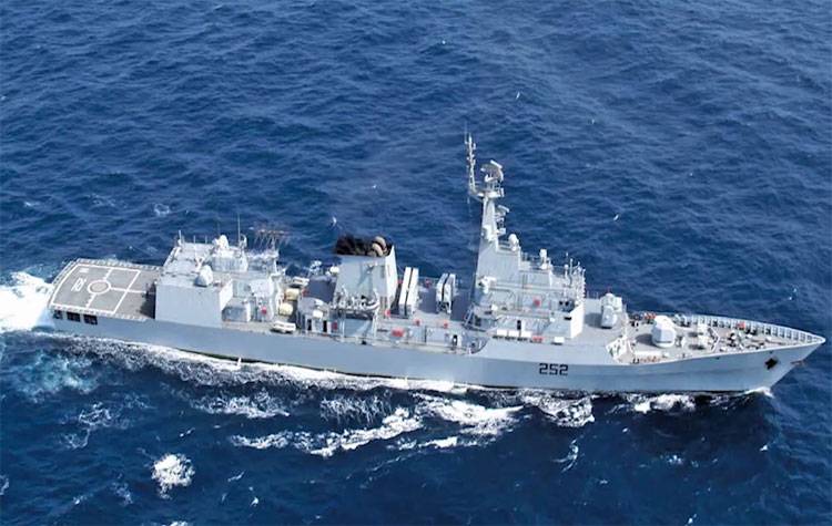 Pakistan Navy Ships and Aircrafts participate in international maritime exercise in Arabian Sea
