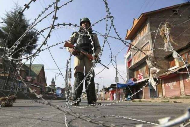 India bans coverage of three Islamic countries channel over support for Pakistan on Occupied Kashmir