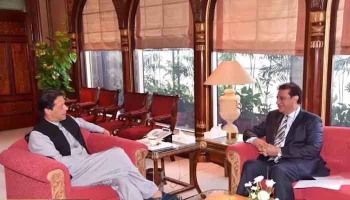 In an unexpected move, PM Imran Khan’s special advisor resigns from his post