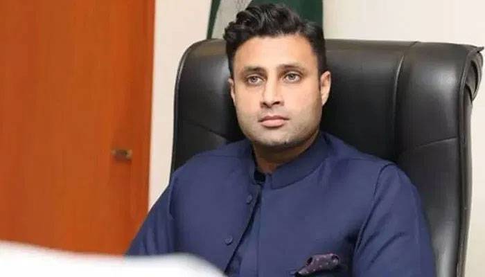 PM Assistant Zulfi Bukhari gets clean chit from the NAB Authorities