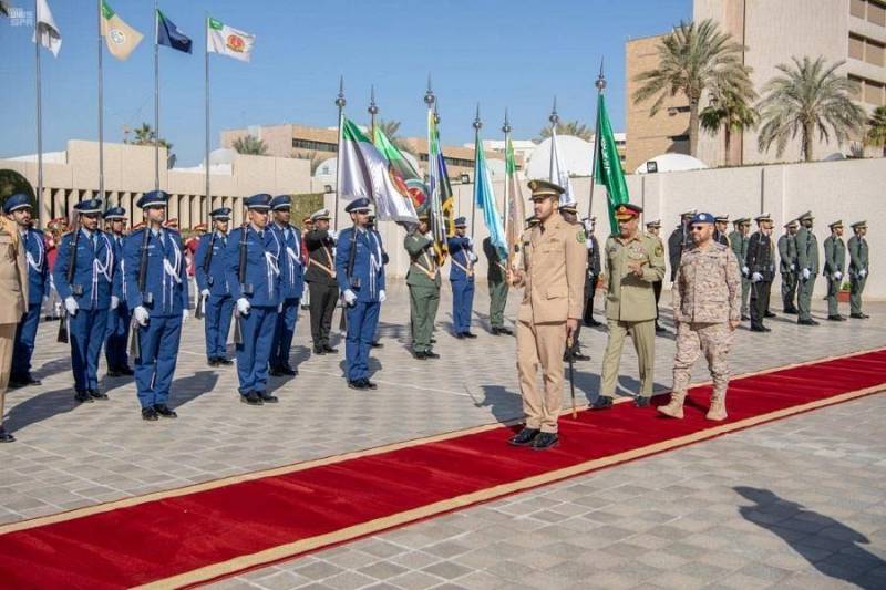 Pakistan and Saudi Arabia decide to further enhance Military ties