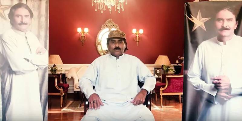 Legendry cricketer Javed Miandad hits out at Pakistani TV Channel over mocking show, threatens legal action