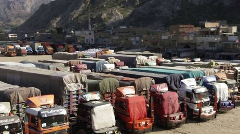 Pakistan-Iran border reopens at Mirjaveh for trade