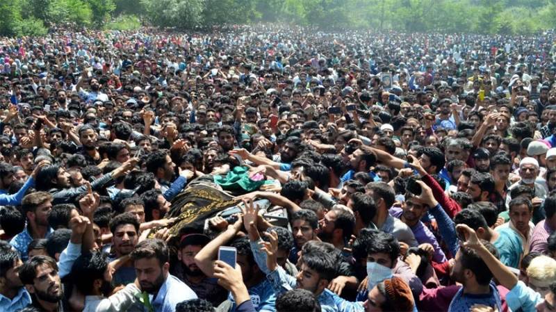 Hurriyat leaders pay rich tributes to martyred Kashmiri youth