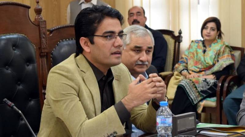 Govt making efforts to ensure paper-less working system in offices: Bangash