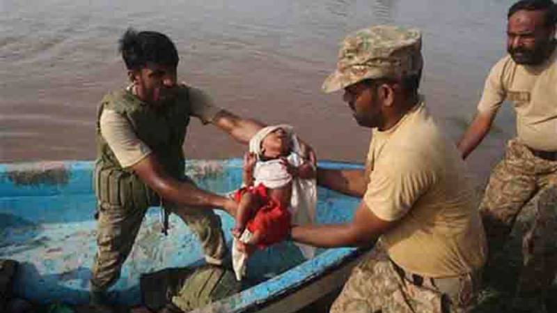 Army launches rescue operation in flood affected areas of Dadu August 08, 2020