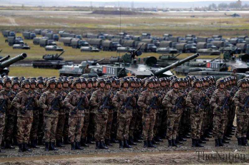 Massive deployment of Chinese and Indian troops and fighter jets at Ladakh border