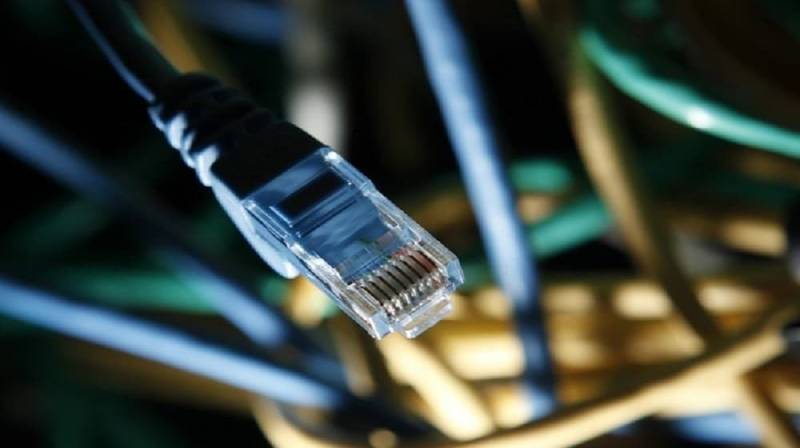 Over 4000 Km optical fibre cables to be laid down across Pakistan for fastest internet connectivity