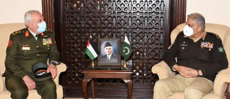 Pakistan and Jordanian Military Chiefs decide to enhance defence and security ties