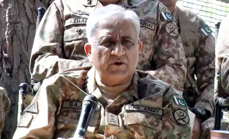 Pakistan Army mountainous offensive manoeuvres drill witnessed by COAS