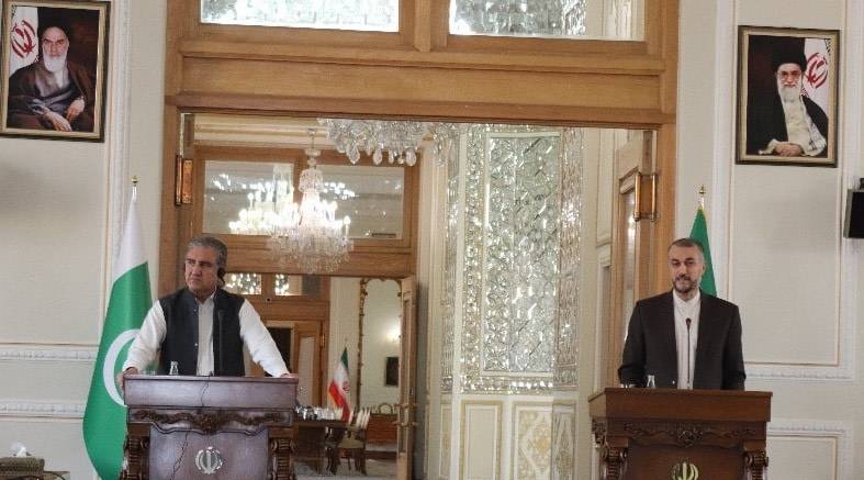 Pakistani FM Qureshi held important press conference along with his Iranian counterpart