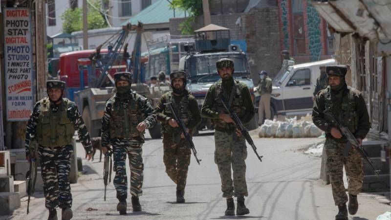 Thousands of paramilitary troops arrived in Occupied Kashmir