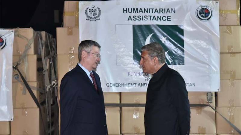 On the request of Ukraine, Pakistan hands over humanitarian assistance for people of Ukraine