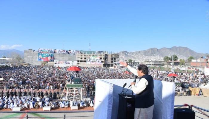 PM Imran Khan hits out hard against opposition in Swat Jalsa