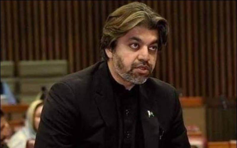 Ali Mohammad Khan takes away last symbolic memory of former PM Imran Khan from NA