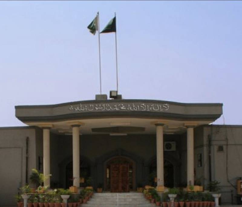 IHC bars government from registering FIR against PTI leadership for Masjid e Nabvi incident