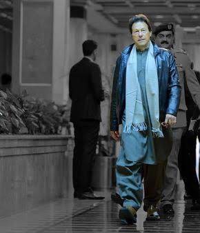 Imran Khan returns back to Islamabad, chairs PTI core committee meeting