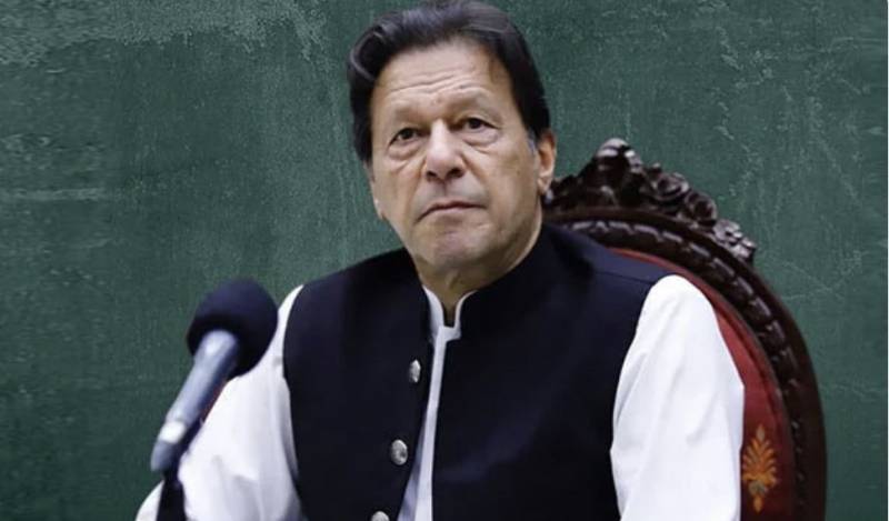 Former PM Imran Khan strongly hits out against federal government over devaluation of Rupee