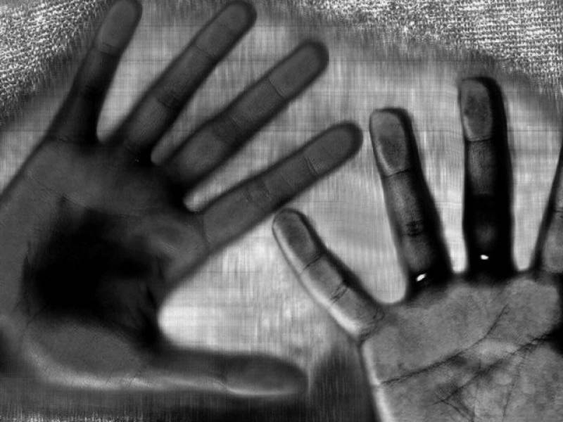 Pakistani girl allegedly gang raped in front of her mother