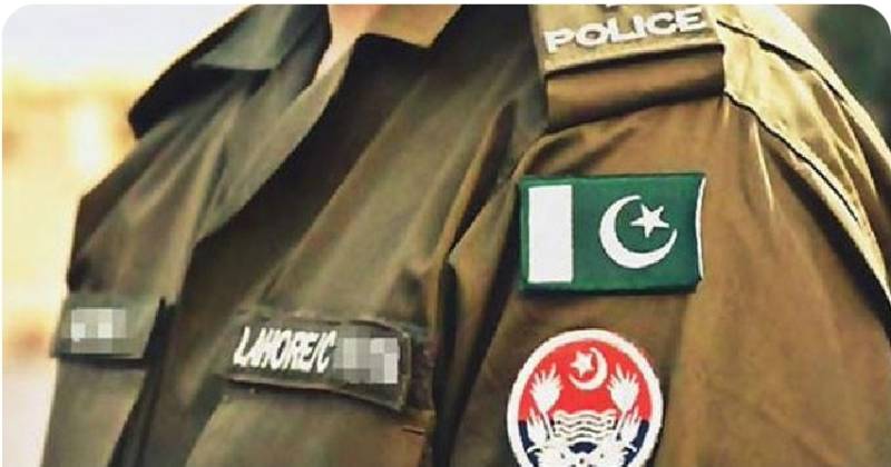 Lahore Police Officer fled away after corruption charges of Rs 3 crore unearthed