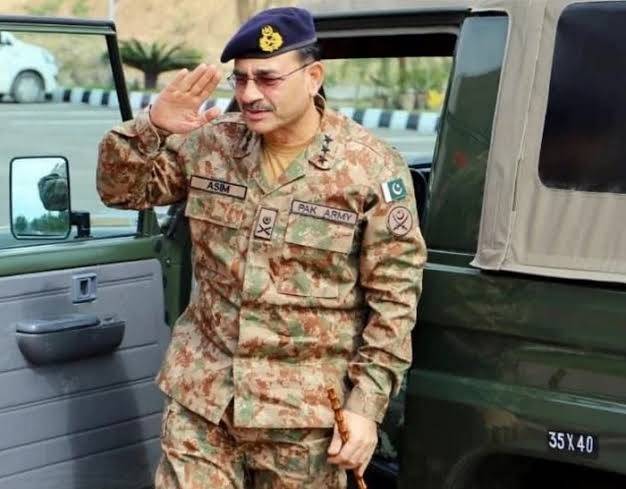 Pakistan Army Chief hints to get $20 billion for boosting foreign exchange reserves