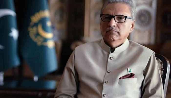 President Alvi reacts on media reports of giving elections date