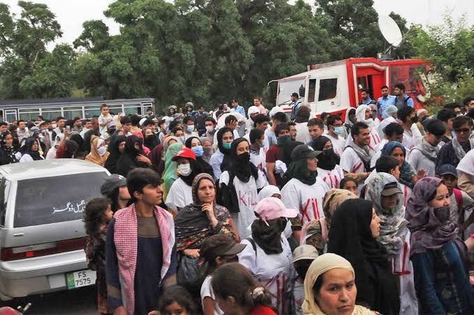 HRCP reacts on Pakistan government forcefully evicting Afghan Refugees