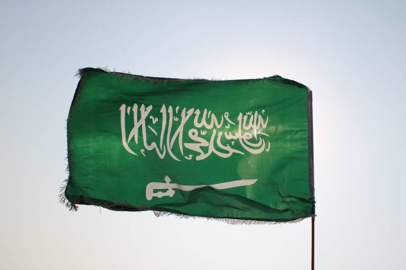 In a first, Saudi Arabia mulls Visa abolition