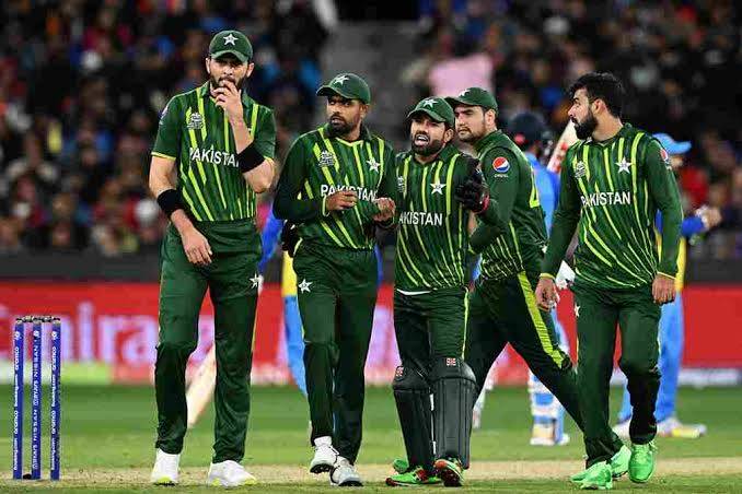 Former England cricketer highlights key issue in Pakistan cricket team