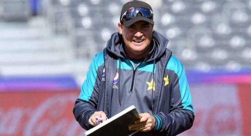 Mickey Arthur's strong response to criticism directed at Shadab Khan