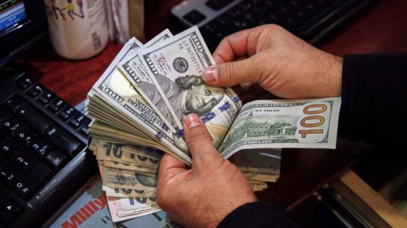 US Dollar may hit back hard against Pakistani Rupee once this single restriction is removed: report