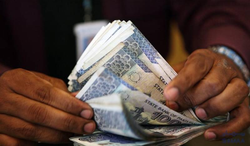 Pakistan government faces a setback on overseas remittances