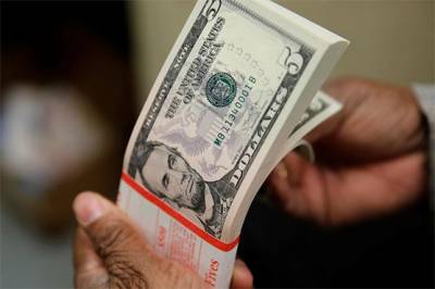 Pakistani Rupee hits highest level of FY 2019-20 against US Dollar