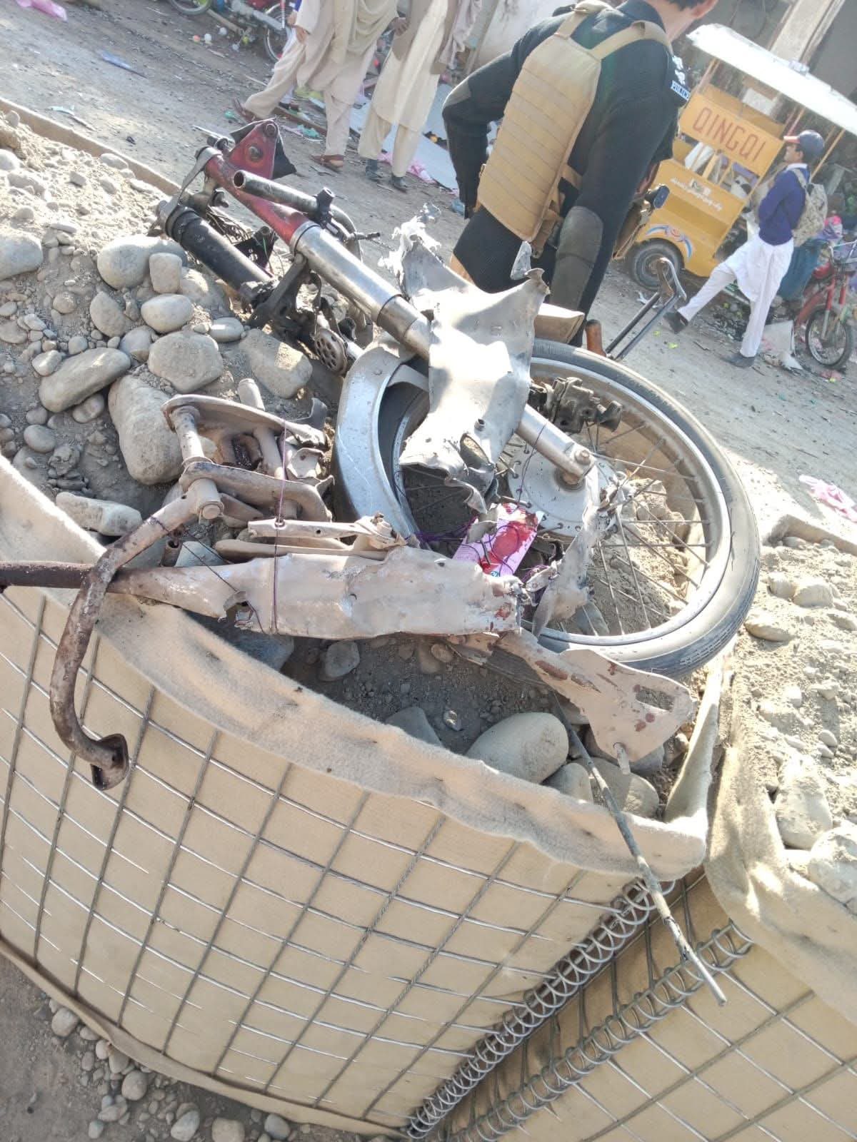 Powerful Explosion on main gate of police station in KP, Paksitan