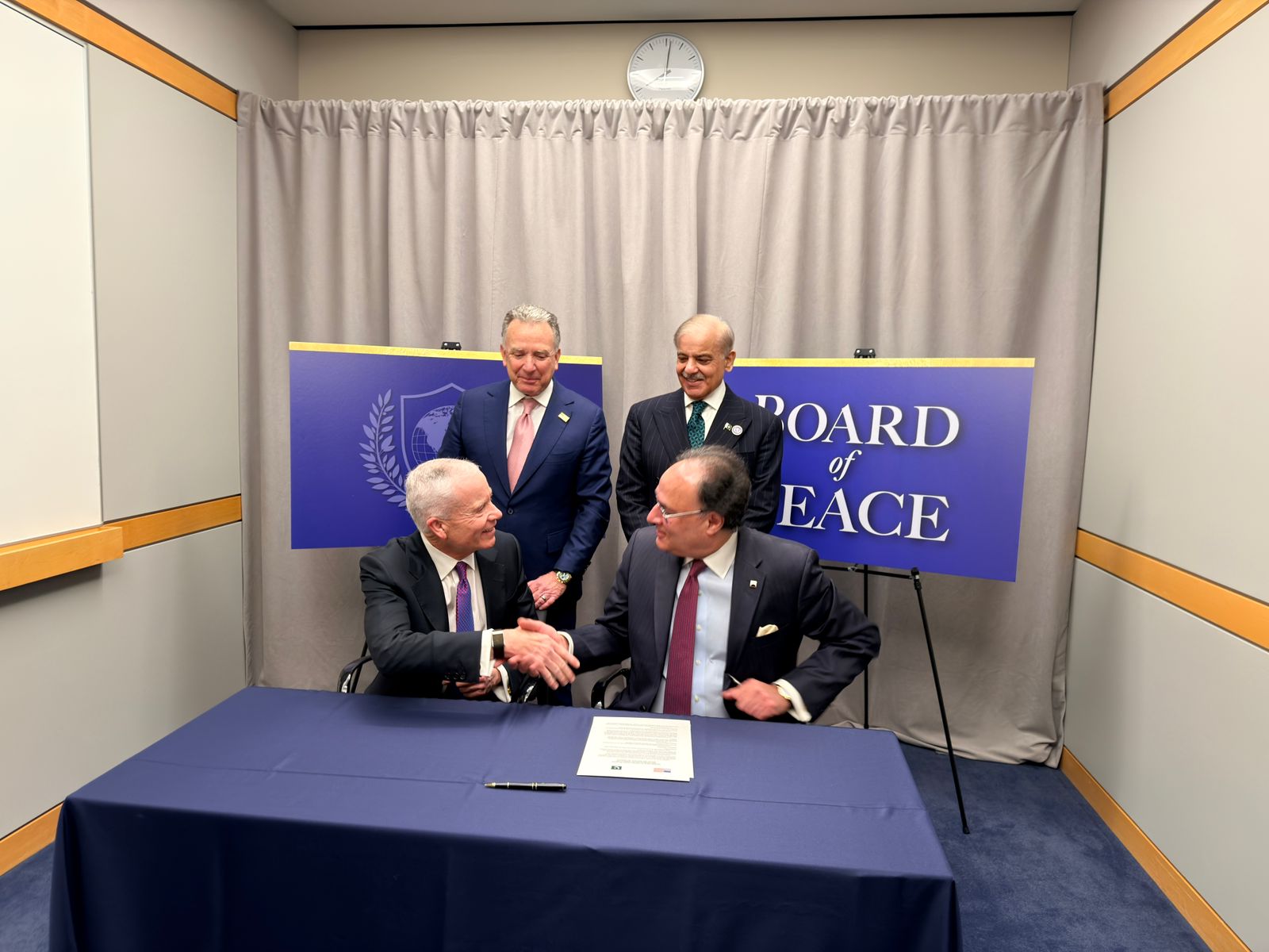 Pakistan Signs US MoU to Redevelop Iconic Roosevelt Hotel in New York