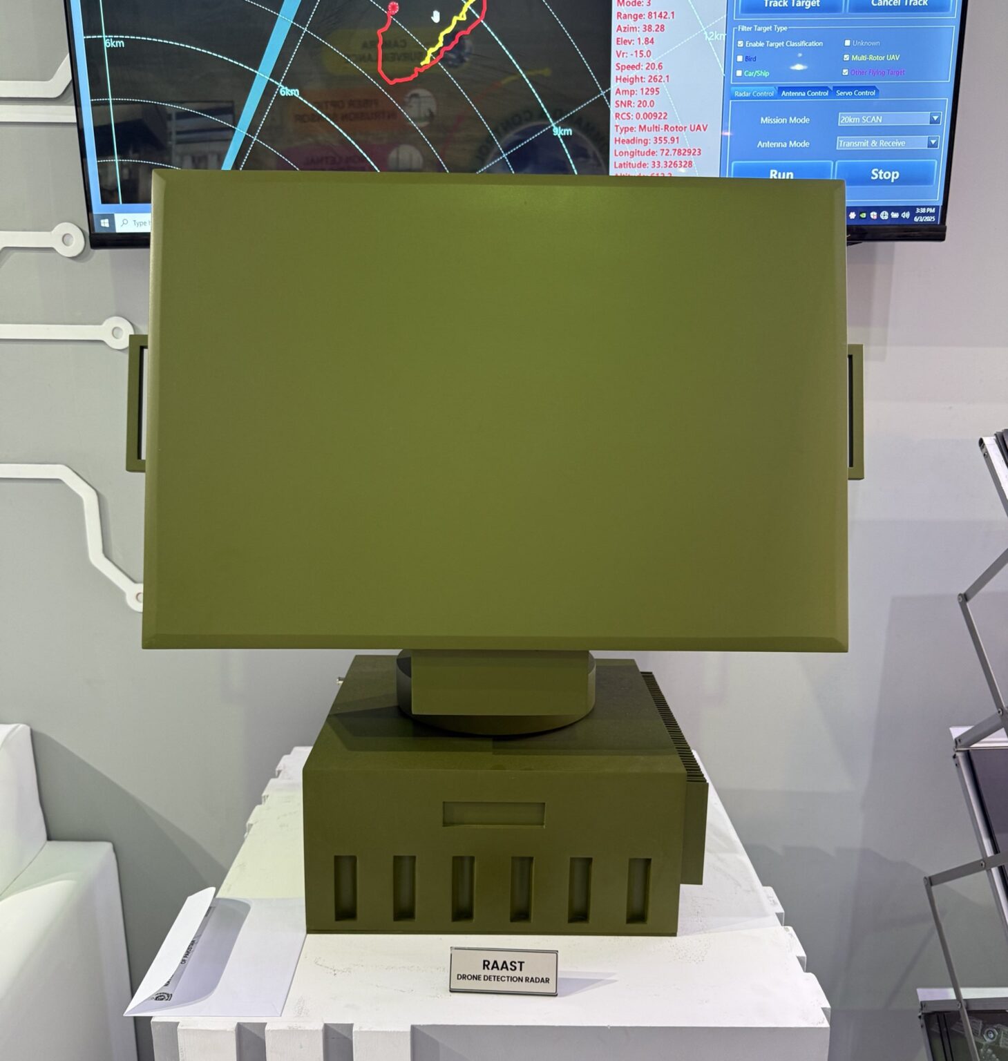 Pakistan Unveils Indigenous RAAST Advanced Drone Detection Radar