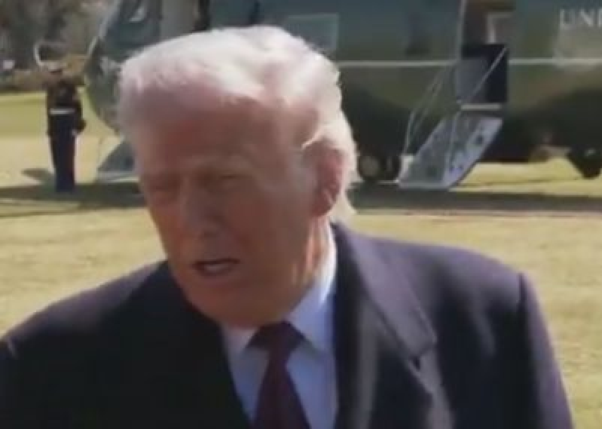 US President Trump Praises Pakistan Amid Escalating Afghanistan Border Conflict