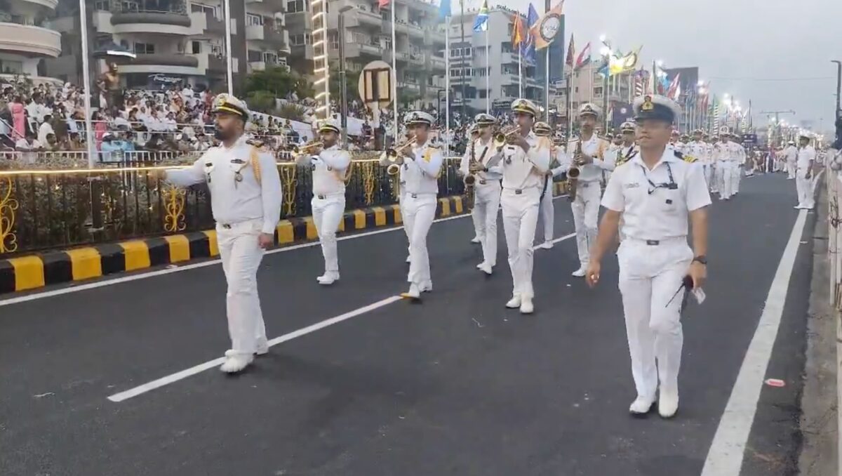 US Torpedo Sinks Iranian Frigate After Reported Indian Intelligence Information