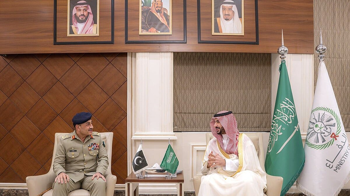 Pakistan Saudi Arabia Discuss Joint Defence Measures Against Iranian Attacks