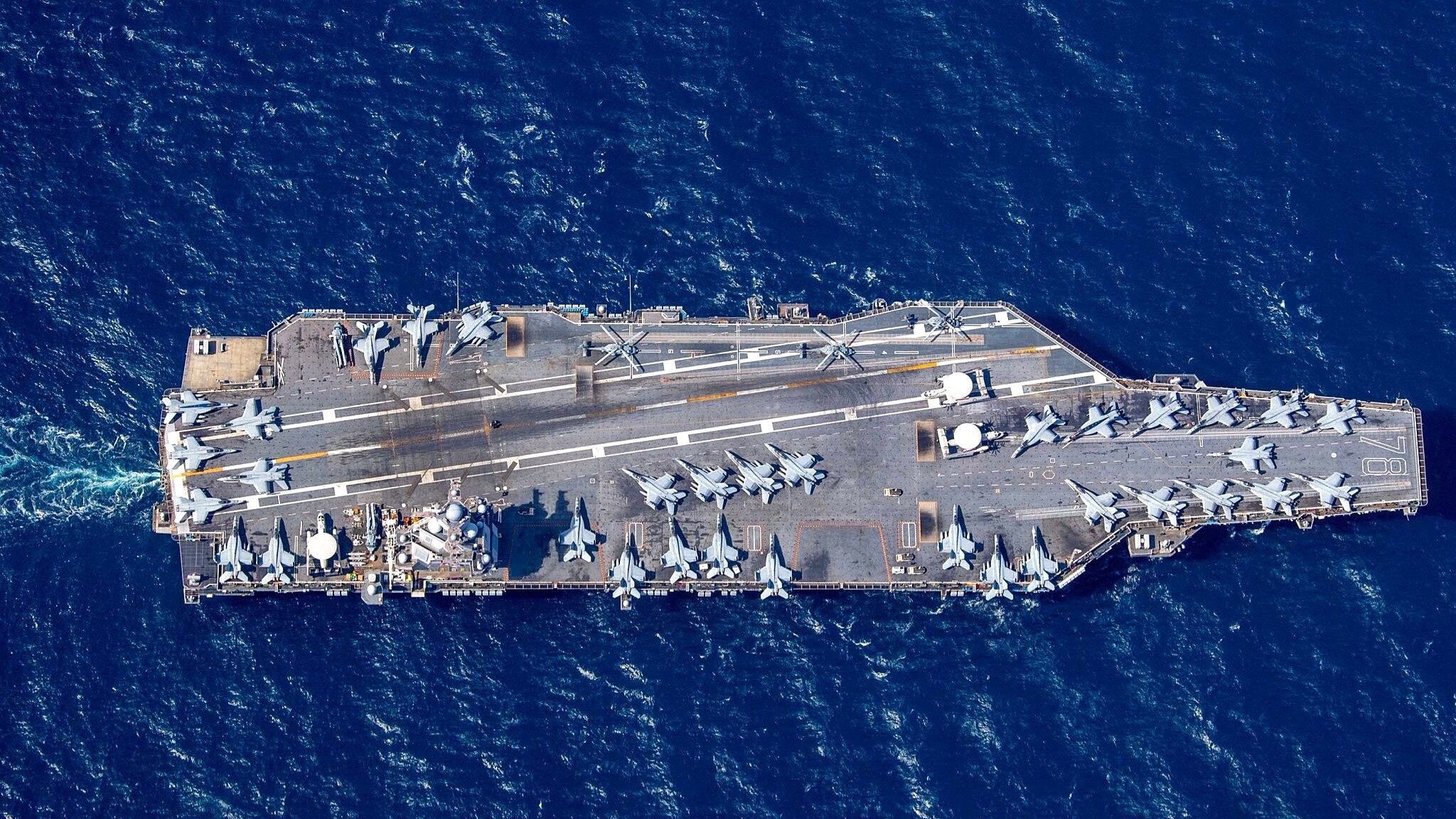 Most powerful navy in history declines Hormuz tanker escorts amid Iran threats