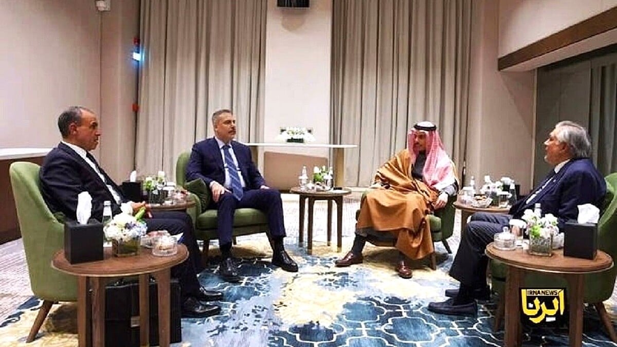 Pakistan Hosts Islamic Quad Moot to Halt Escalating Iran-US War Pakistan Hosts Islamic Quad Moot to Halt Escalating Iran-US War